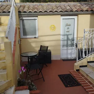 Appartement Studio Du Soleil Rez De Jardin Avec Parking Gratuit, Vence